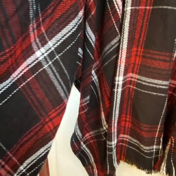 Torid black and red plaid poncho - Picture 7 of 11